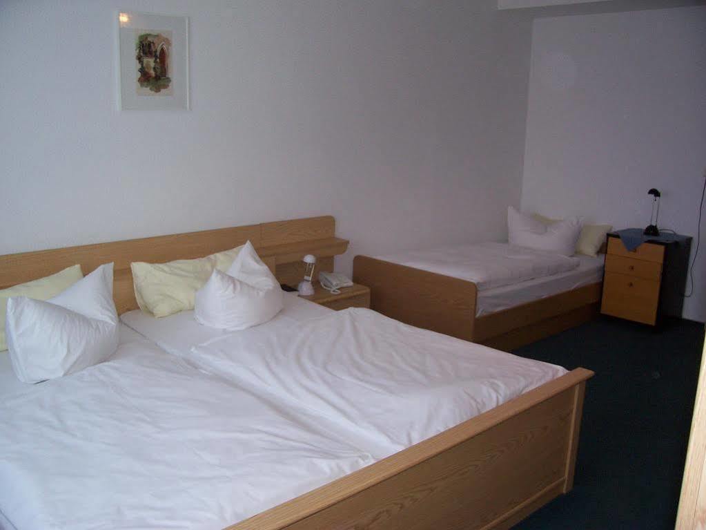 Hotel Reuterhof Reuterstadt Stavenhagen Εξωτερικό φωτογραφία